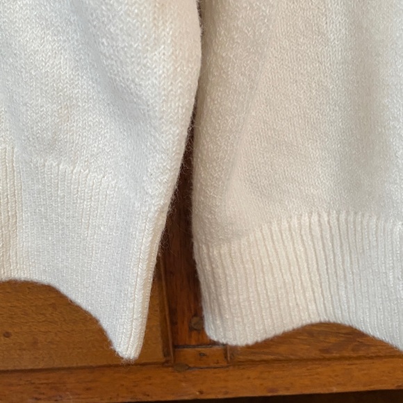 Winter white relaxed-fit pullover sweater - Picture 4 of 8